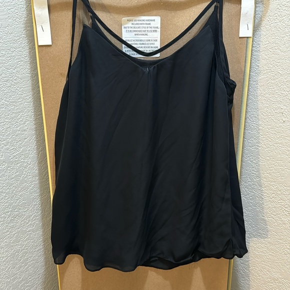 Lulus Tops - Lulus Flowy Top